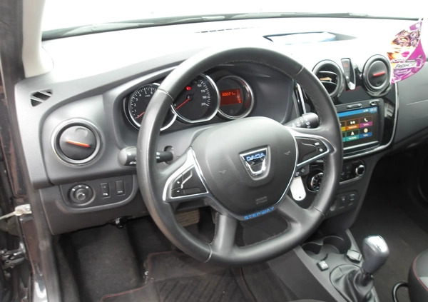Dacia Logan cena 46666 przebieg: 61000, rok produkcji 2019 z Chojnów małe 254